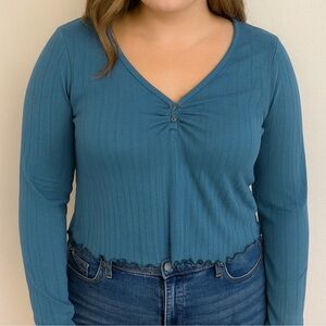 Wild Fable Women's Blue Long Sleeve Top